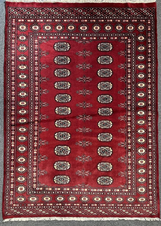 Fine Bohkara hand knotted Pakistan 190x137cm