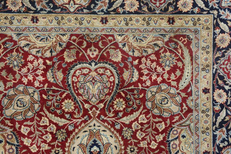 268cm x 198cm Hand Knotted pure wool pile Kashmiri area rug