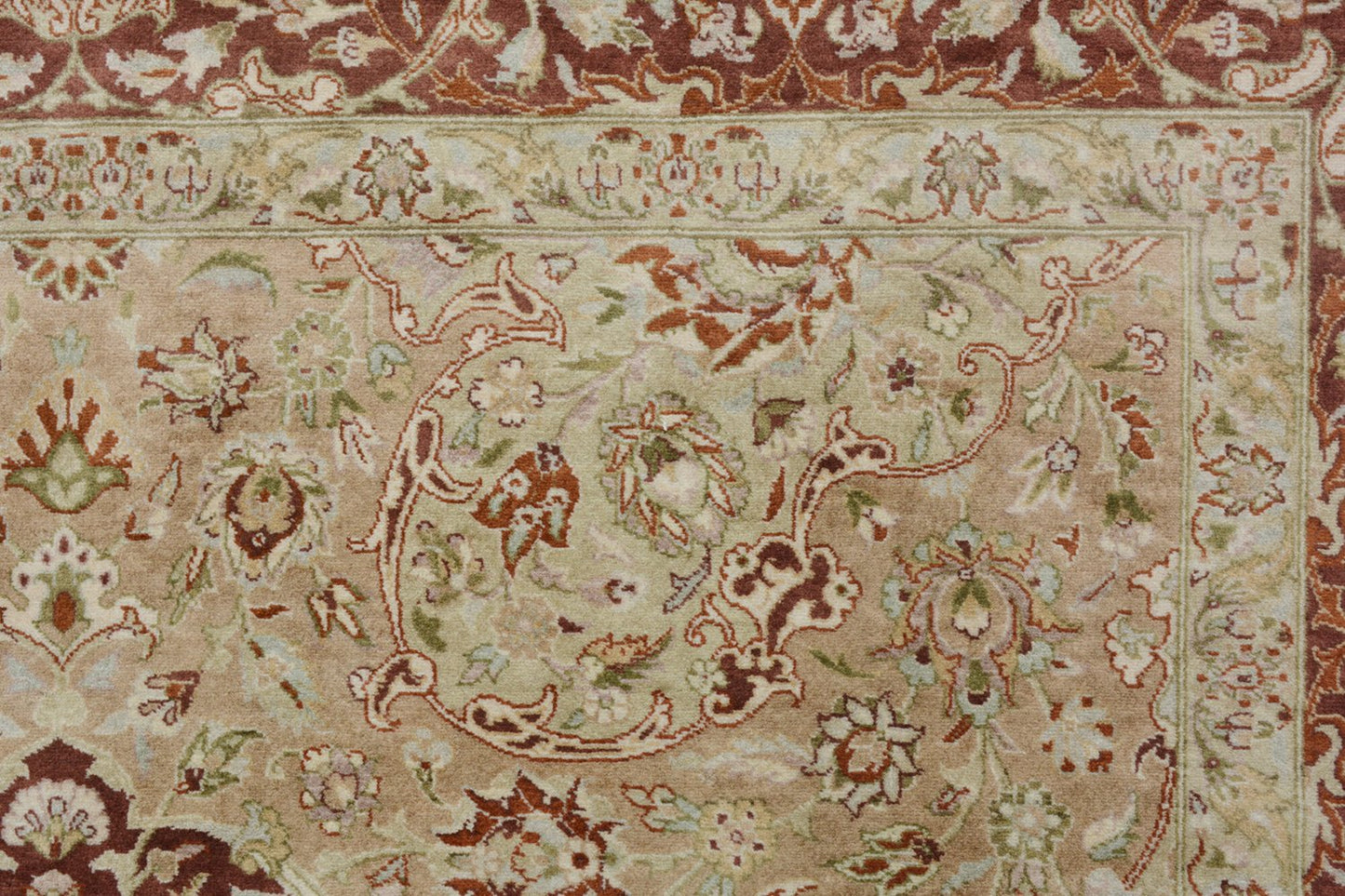 262cm x 184cm Hand Knotted Pure wool Pile Rug