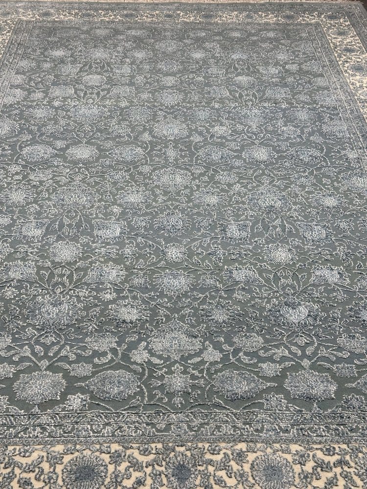 Fine Ziegler Wool & Silk Hand Knotted Rug