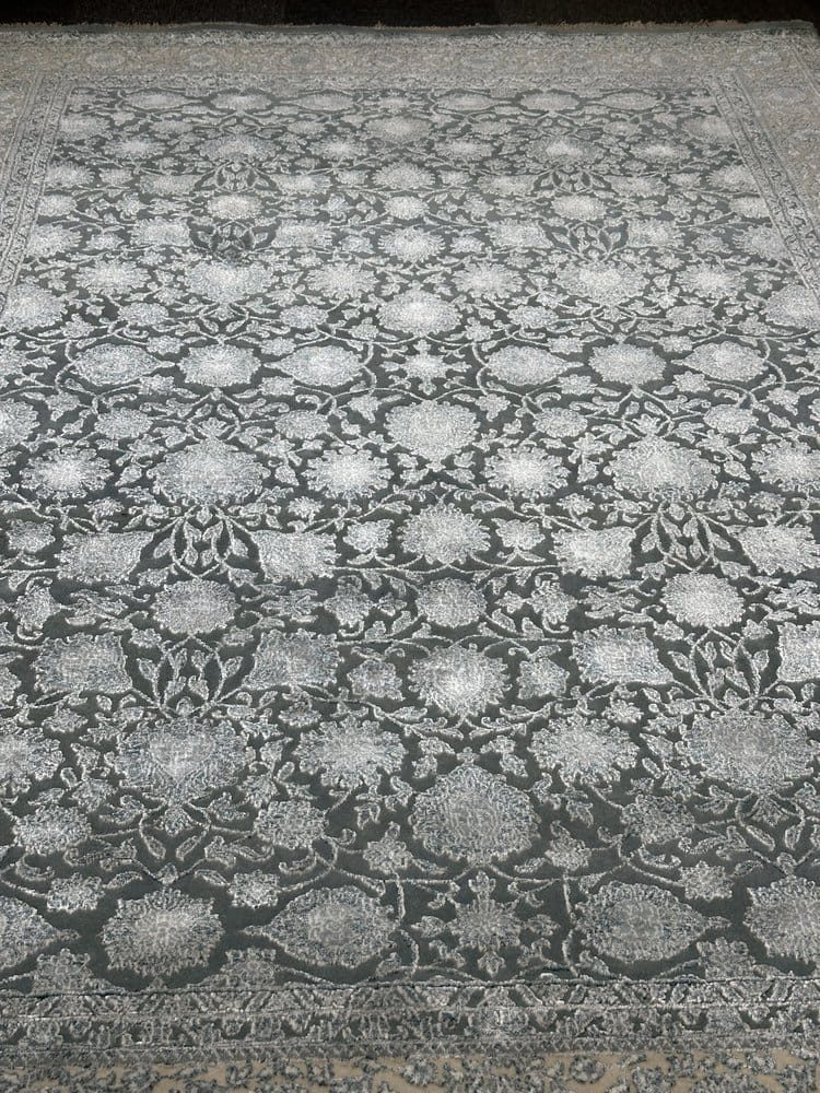 Fine Ziegler Wool & Silk Hand Knotted Rug
